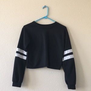 Crop top black sweater with white stripes